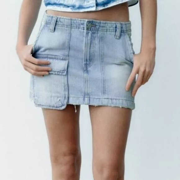 Zara Light Wash Denim Cargo Mini Casual Boho Pockets Skirt Size Large. - Picture 3 of 14